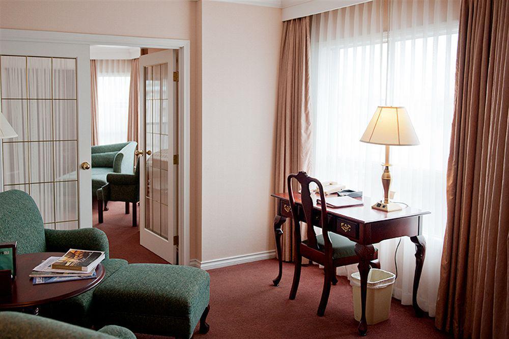 Grand Pacific Hotel